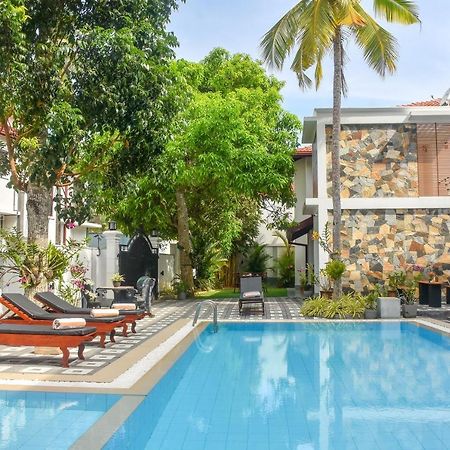 Villa De White Sambur Хіккадува Екстер'єр фото
