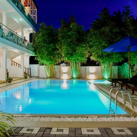 Villa De White Sambur Хіккадува Екстер'єр фото