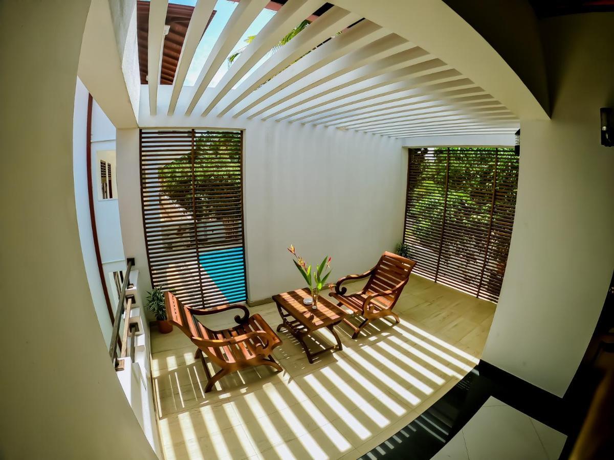 Villa De White Sambur Хіккадува Екстер'єр фото