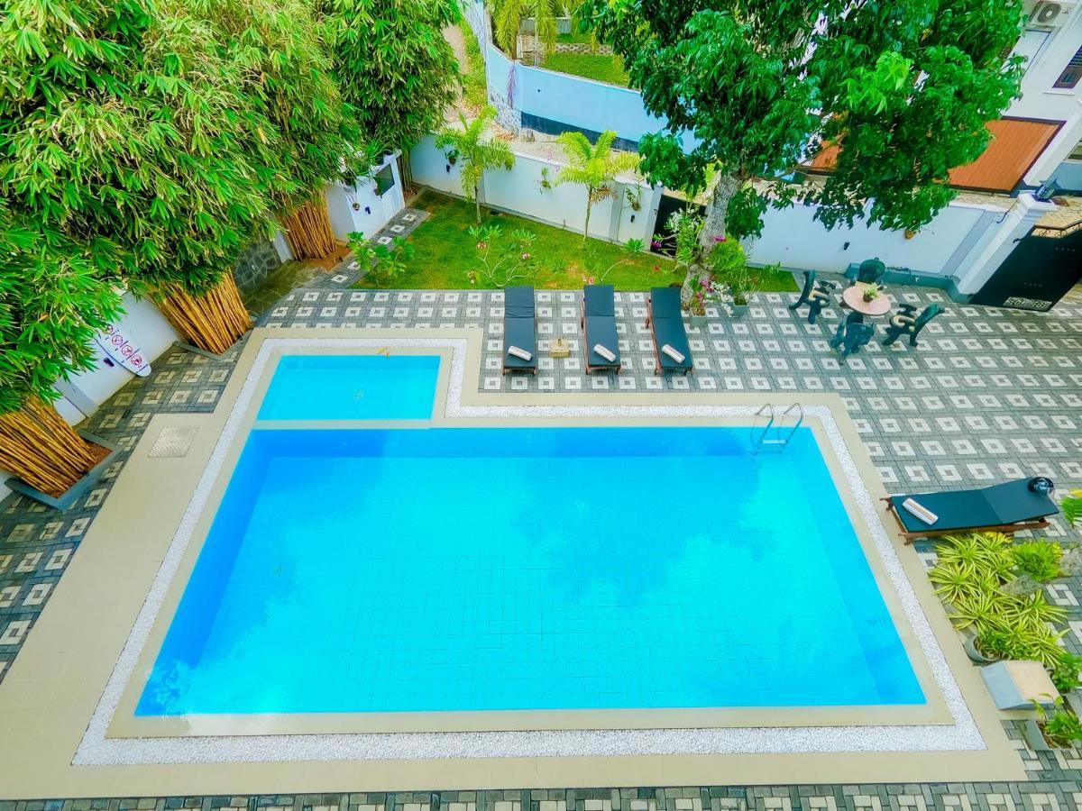Villa De White Sambur Хіккадува Екстер'єр фото