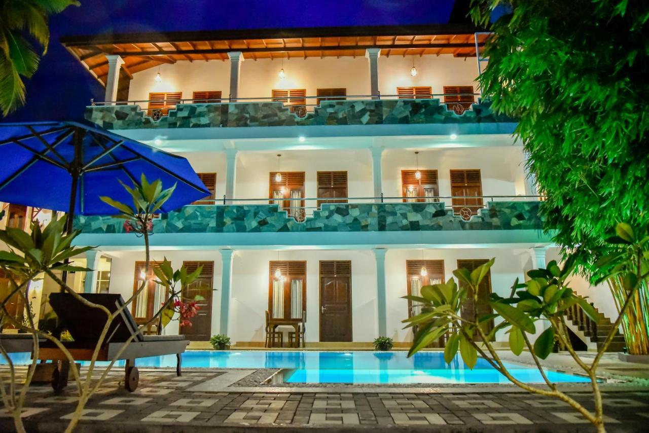 Villa De White Sambur Хіккадува Екстер'єр фото