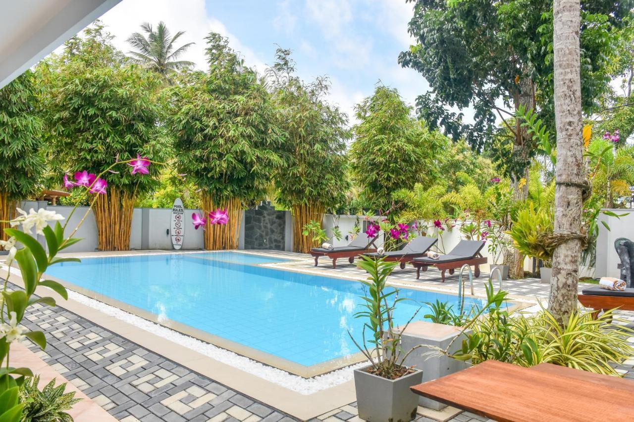 Villa De White Sambur Хіккадува Екстер'єр фото