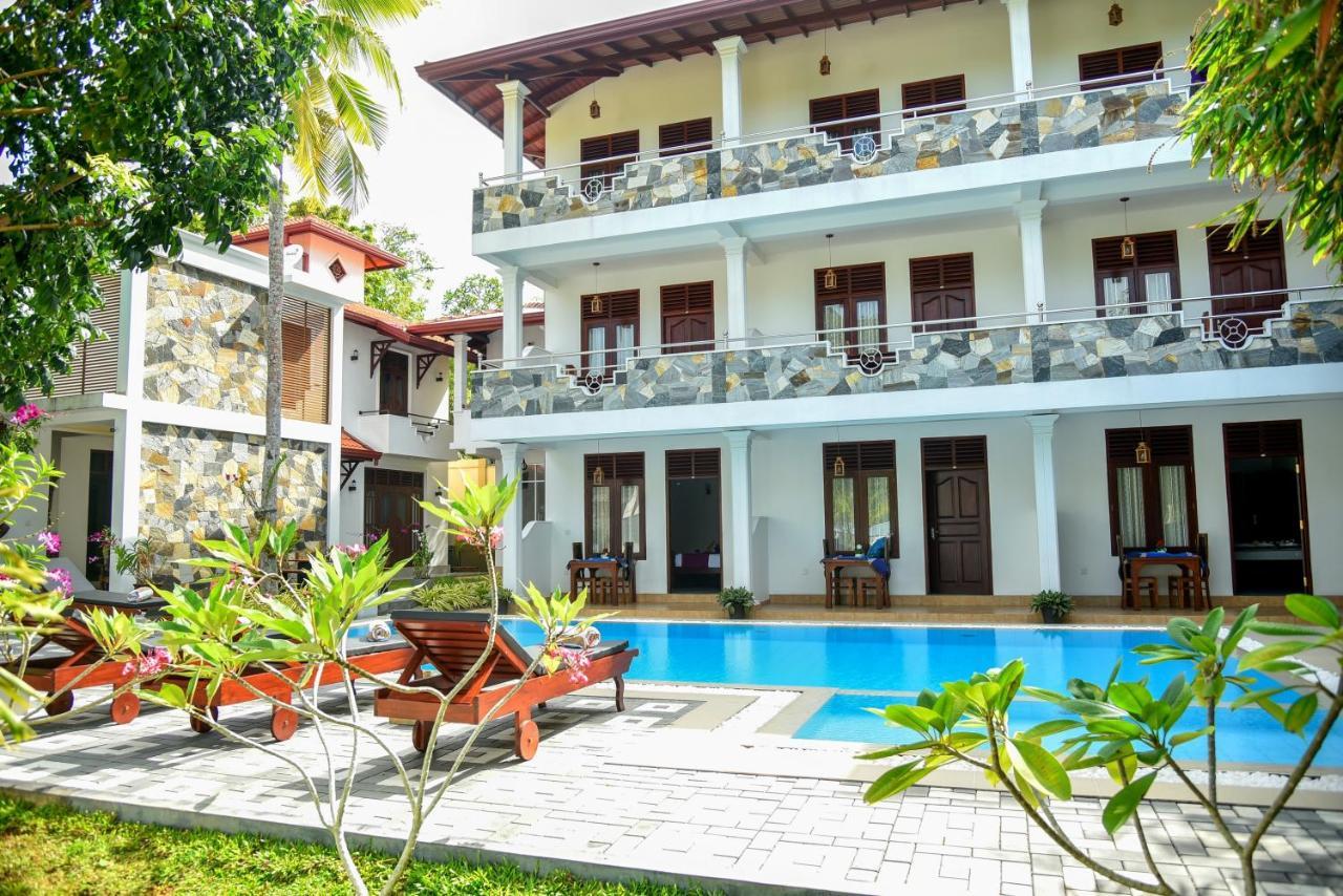 Villa De White Sambur Хіккадува Екстер'єр фото